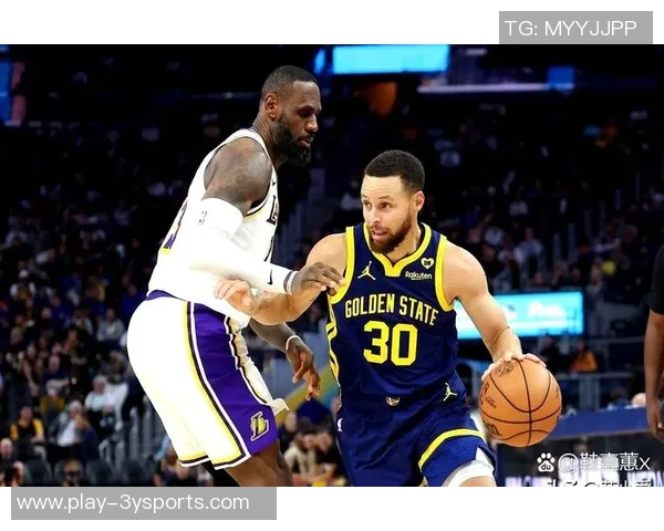 勇士轻松战胜湖人雷霆险胜火箭展现实力与紧张局势的微妙平衡 勇士轻松战胜湖人雷霆险胜火箭展现实力与紧张局势的微妙平衡