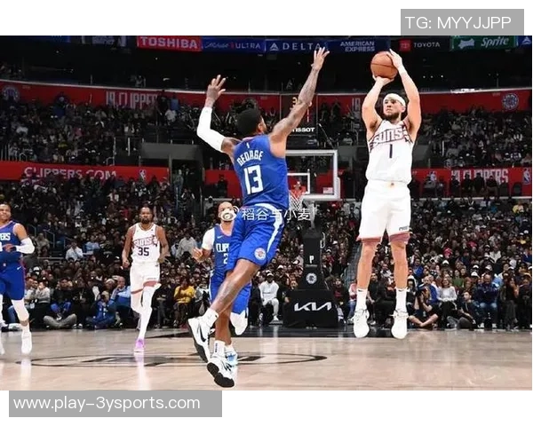 布克展望未来球队成长期待每场比赛的胜利与进步